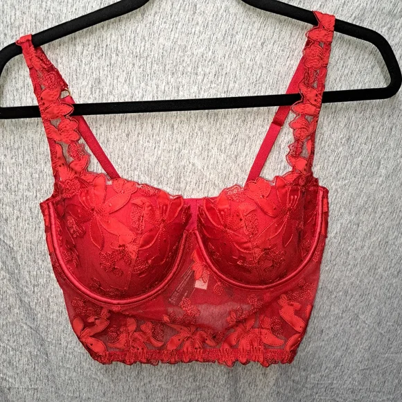 Victoria's Secret | Intimates & Sleepwear | Nwt Victorias Secret Very Sexy  Red Lux Floral Bra 34dd | Poshmark
